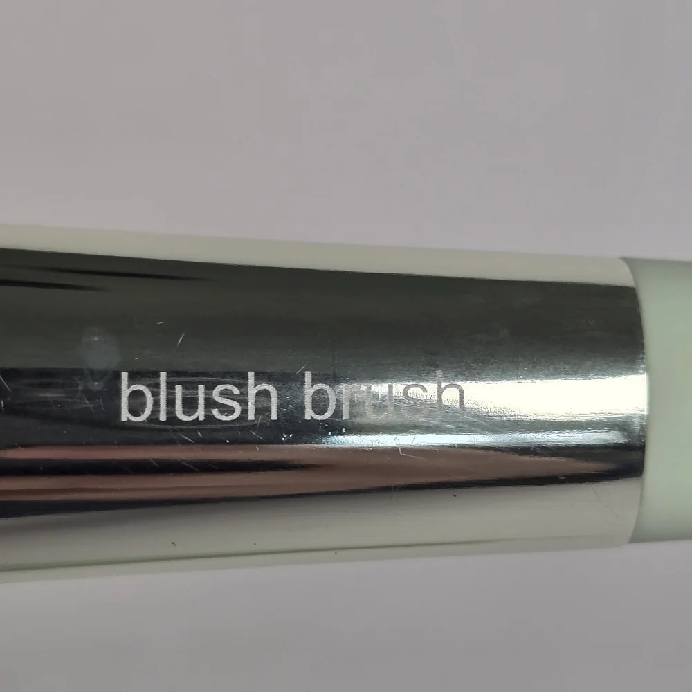 NWOT Set Of 4 Sonia Kashuk and Japonesque Makeup Brush Set